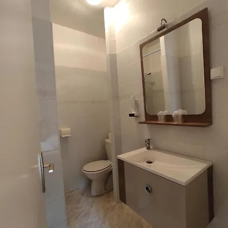 Des Princes Hotel 3*