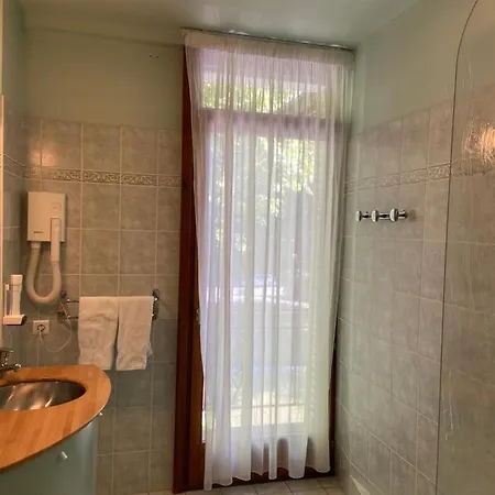 Des Princes Hotel 3*